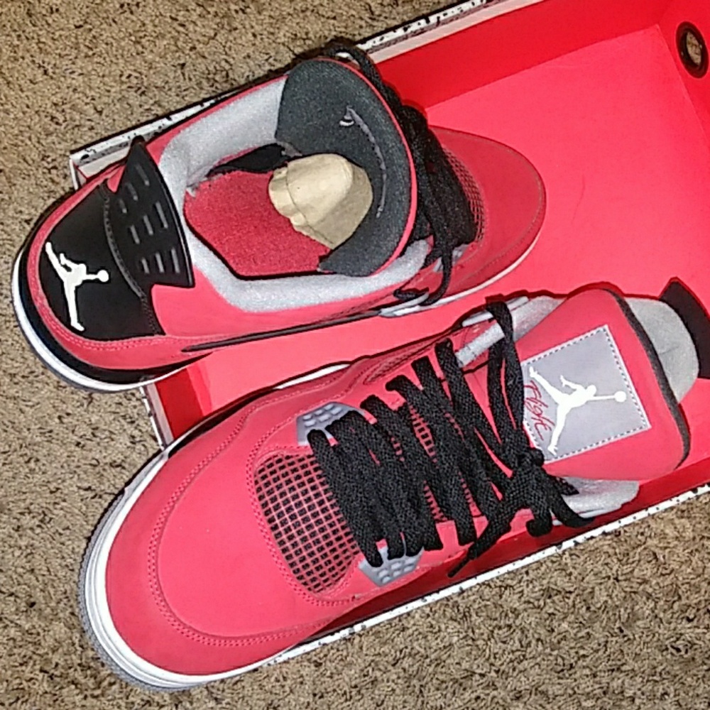 Jordan 4